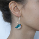 earring vigia b1 in ear